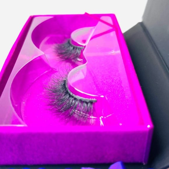 100% 3D Mink Lashes - Picture 4 of 4